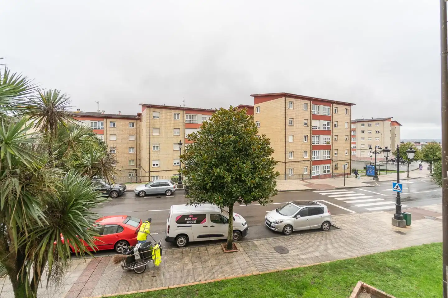 Vista exterior de Pis en venda en Oviedo  amb Calefacció i Traster