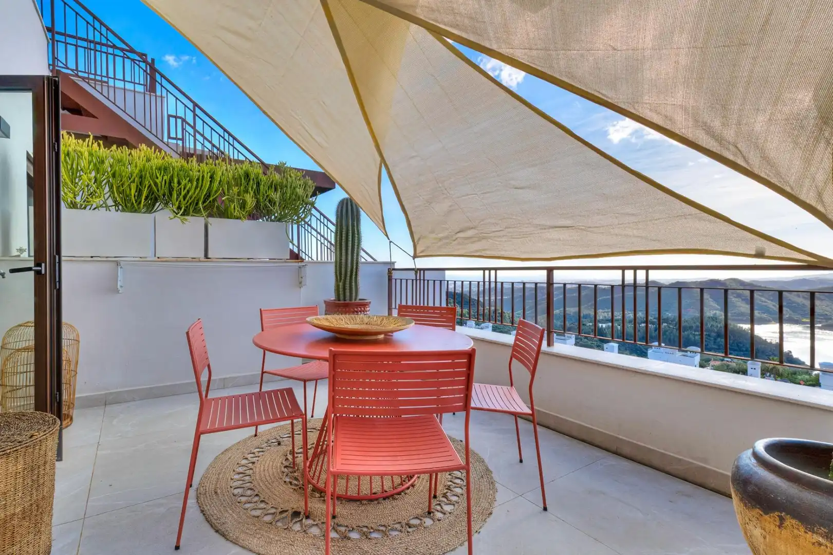 Terrace of Attic for sale in Istán  with Air Conditioner, Private garden and Terrace