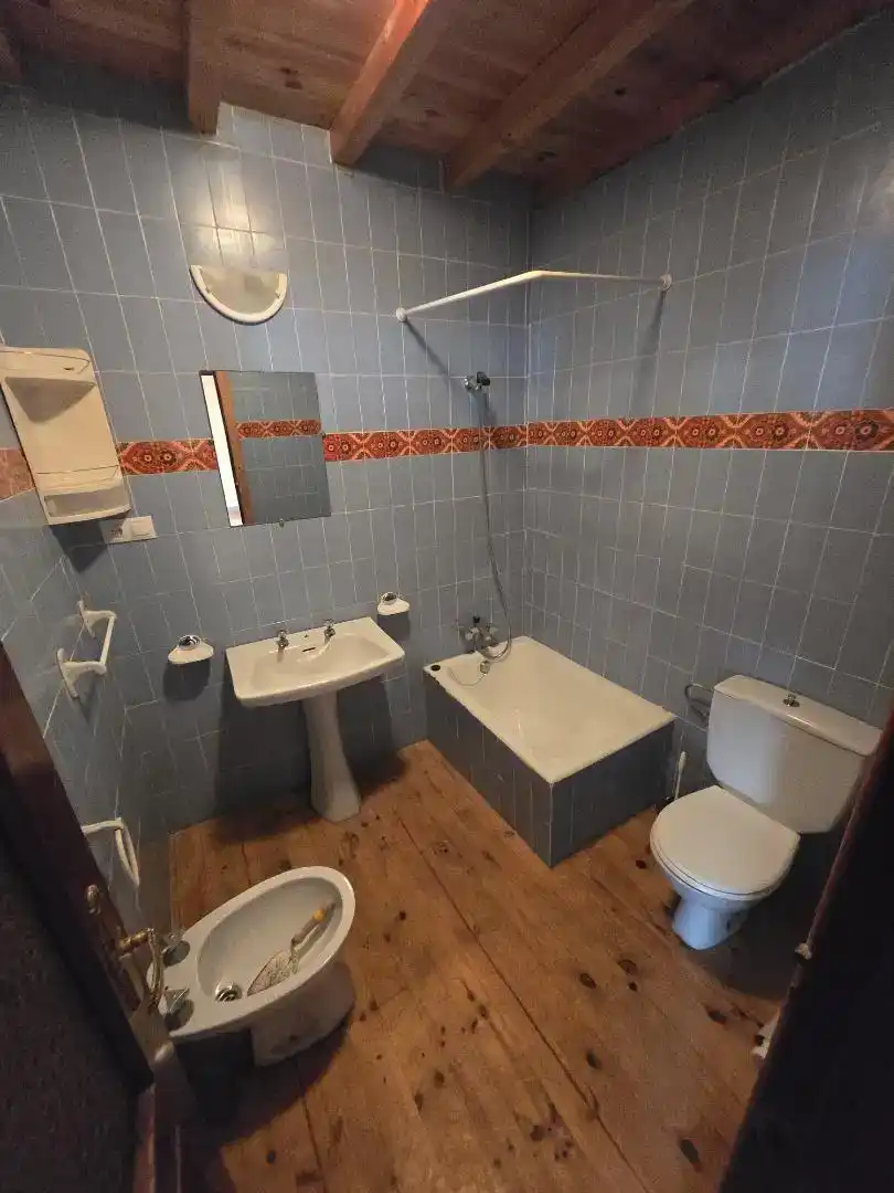 Bany de Casa adosada en venda en Burela amb Jardí privat, Parquet i Traster