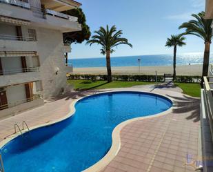 Swimming pool of Apartment to rent in Cambrils  with Air Conditioner, Heating and Terrace