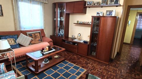 Foto 3 de Piso en venta en Calle Vitoria, Gamonal - San Bruno - G9, Burgos Capital