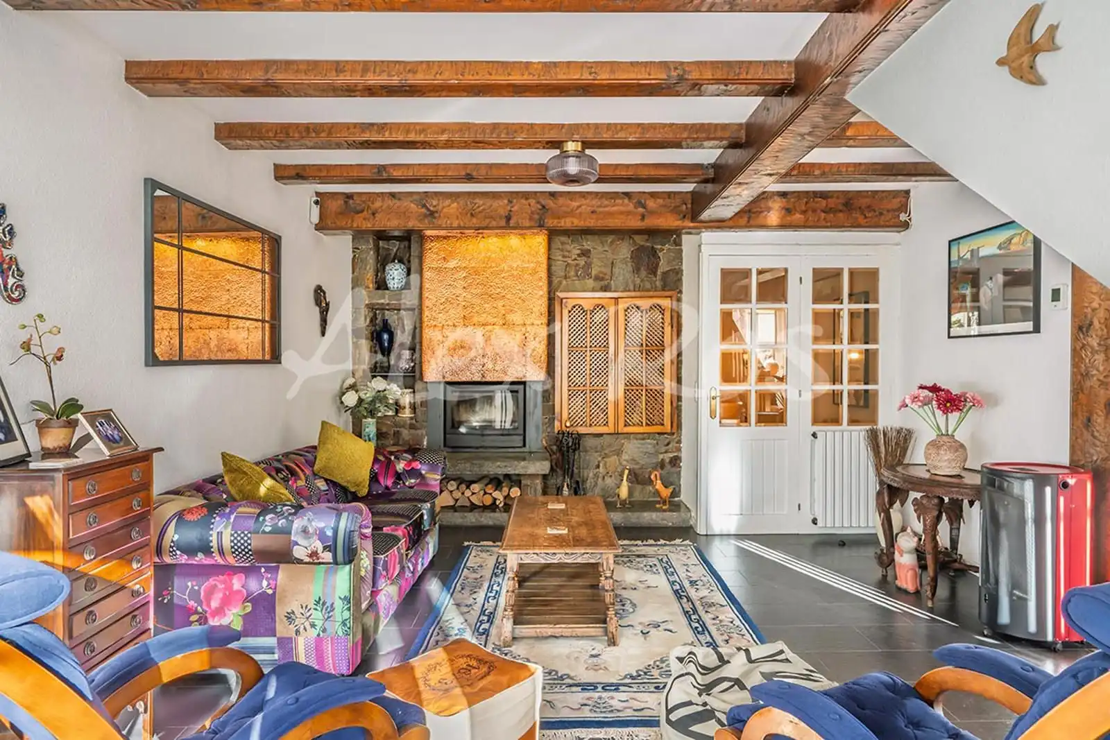 Sala d'estar de Casa o xalet en venda en Fontanals de Cerdanya amb Terrassa, Traster i Moblat