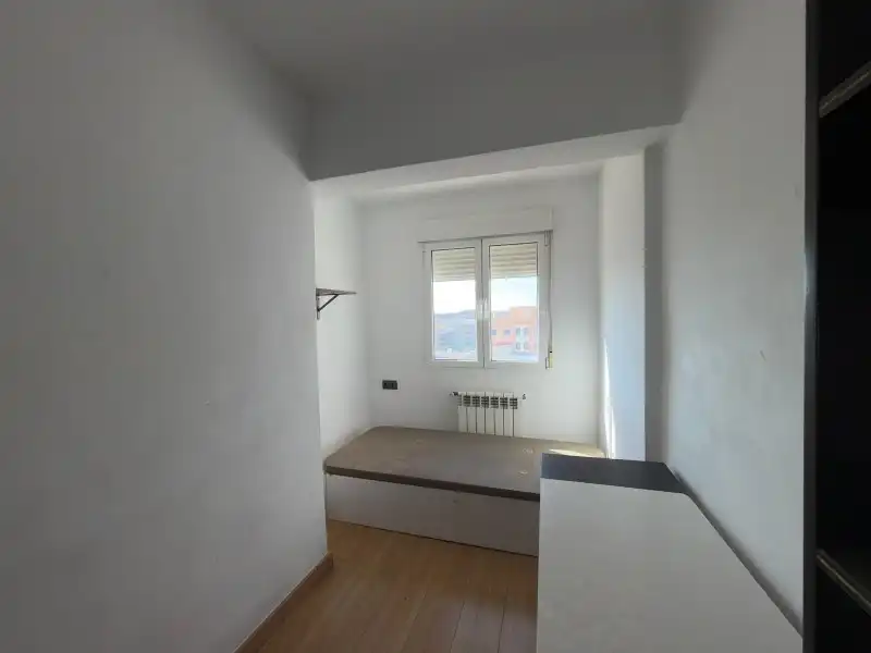 Habitación de Ático en venta en Castellón de la Plana / Castelló de la Plana con Aire acondicionado, Calefacción y Terraza