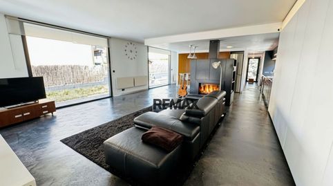 Photo 2 of Houses for sale in Calle Cl Riera I Bertran, Porqueres, Girona