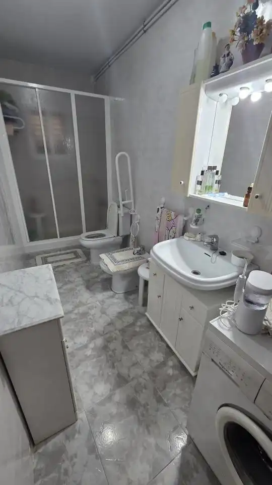 Bathroom of Houses for sale in El Hito   with Heating and Furnished