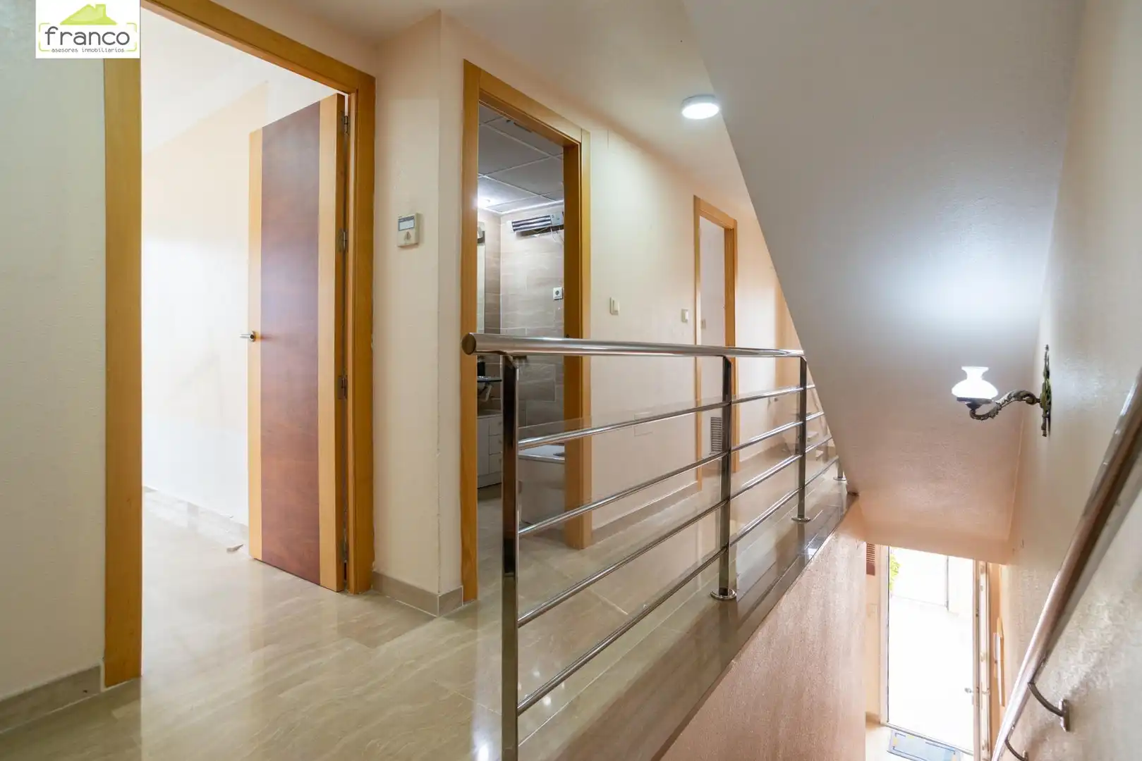 Casa adosada en venta en Murcia con Aire acondicionado, Calefacción y Jardín privado
