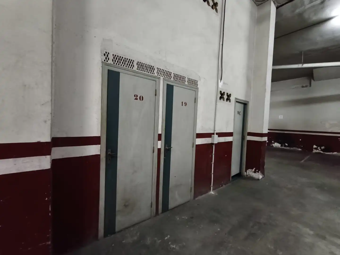 Garage for sale in Badalona