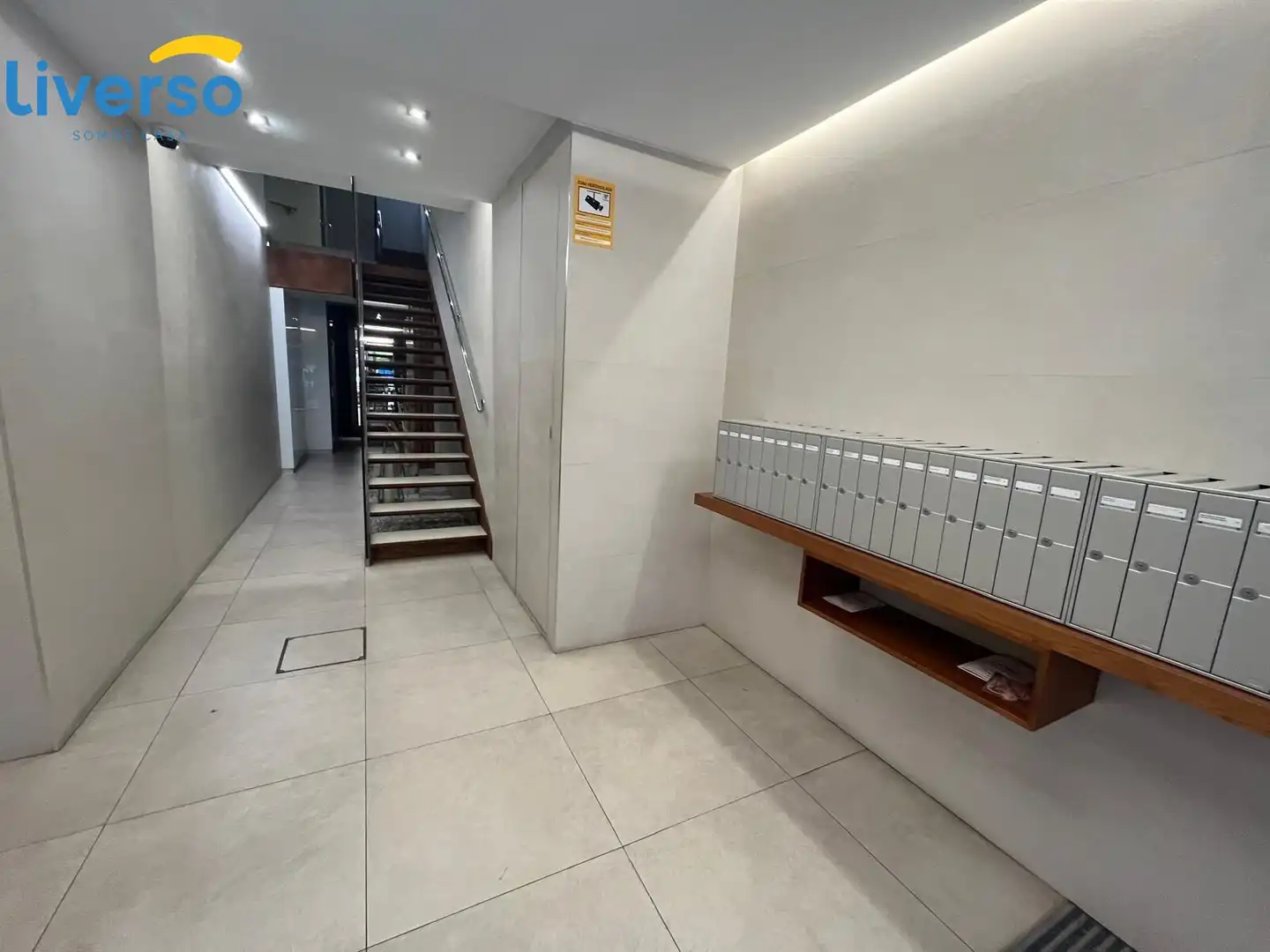 Room in Avenida DEL VENA, Reyes Católicos