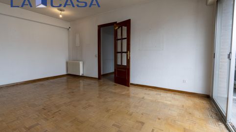 Photo 2 of Flat for sale in Calle de Tucán, Vista Alegre, Madrid Capital