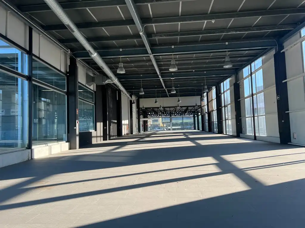 Nave industrial de alquiler en Oleiros con Calefacción