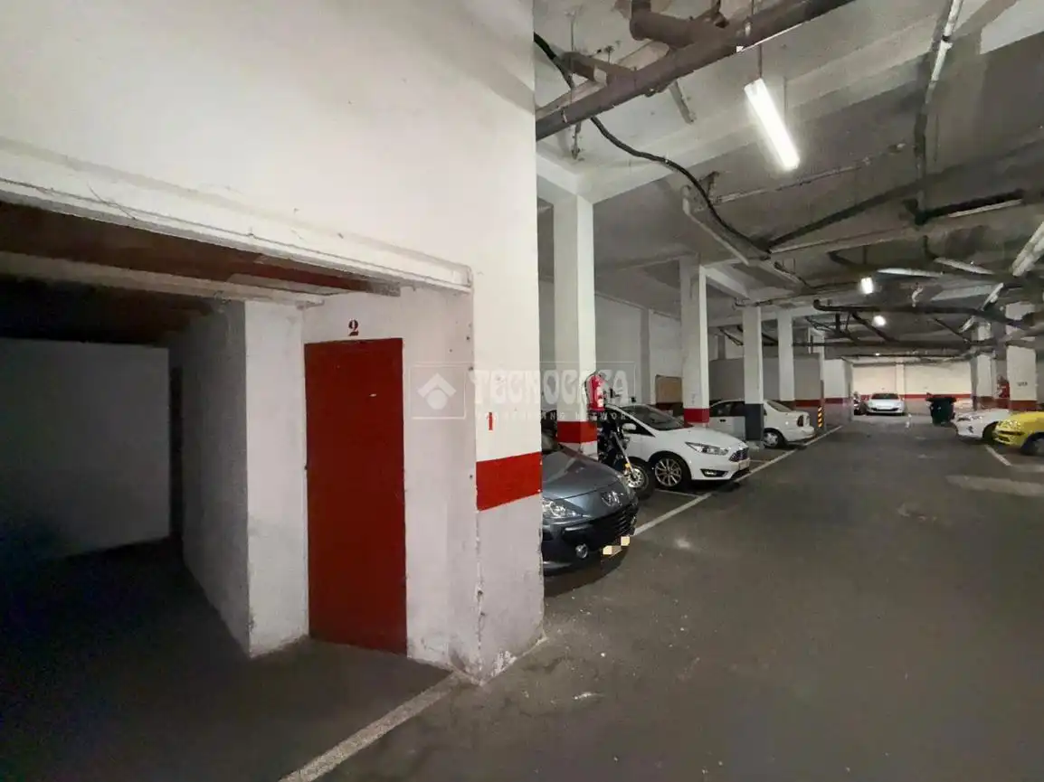 Parkplatz von Garage zum Verkauf in Zaragoza