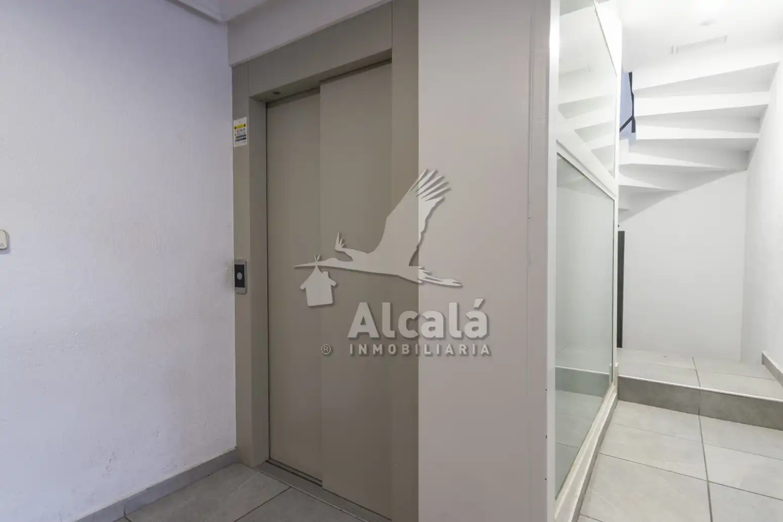 Piso en venta en Alcalá de Henares con Calefacción, Parquet y Terraza