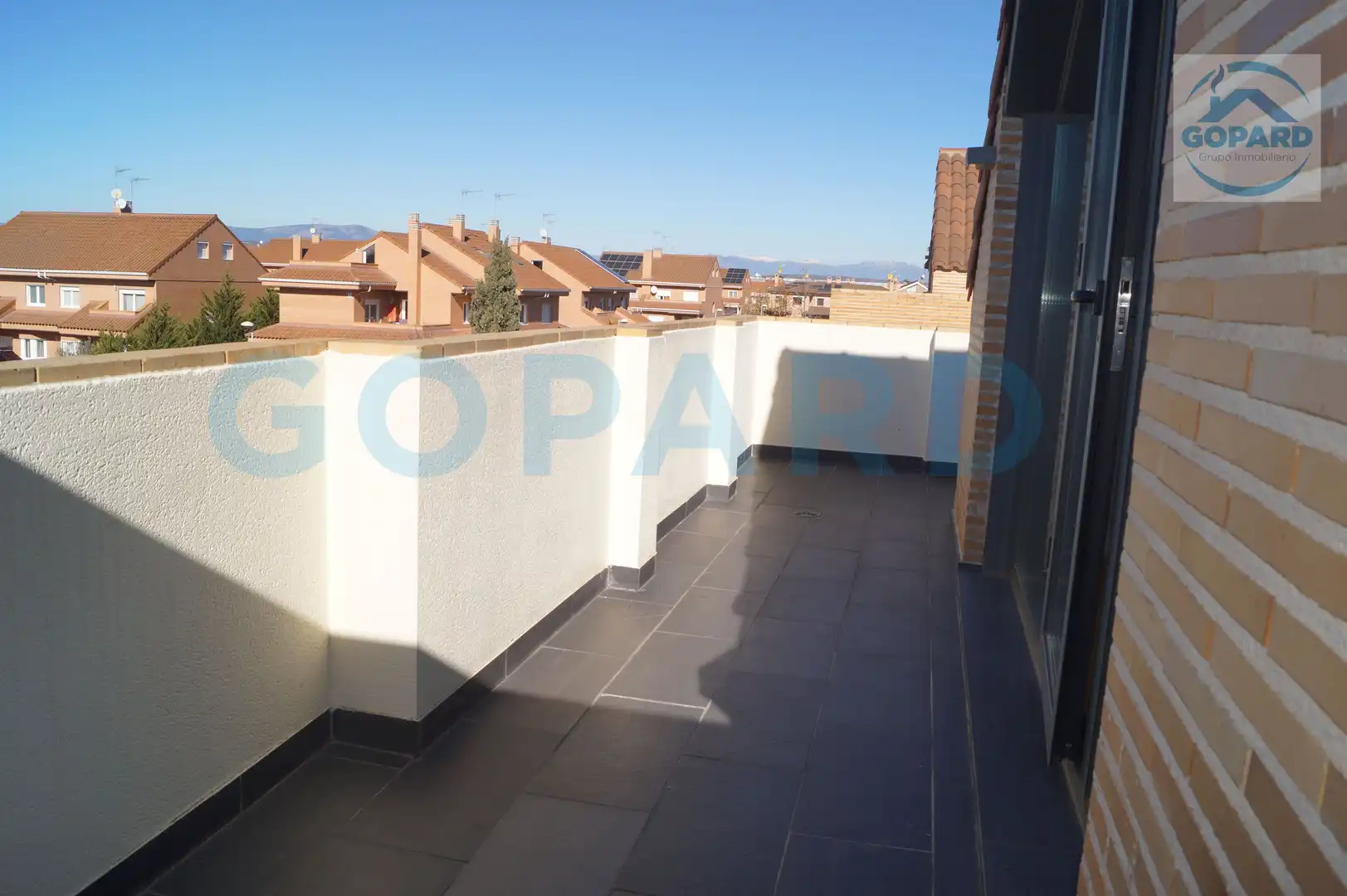 Terraza de Casa adosada de alquiler en Villanueva de la Cañada con Aire acondicionado, Calefacción y Jardín privado