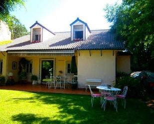 Jardí de Casa o xalet en venda en  Córdoba Capital amb Aire condicionat, Jardí privat i Parquet