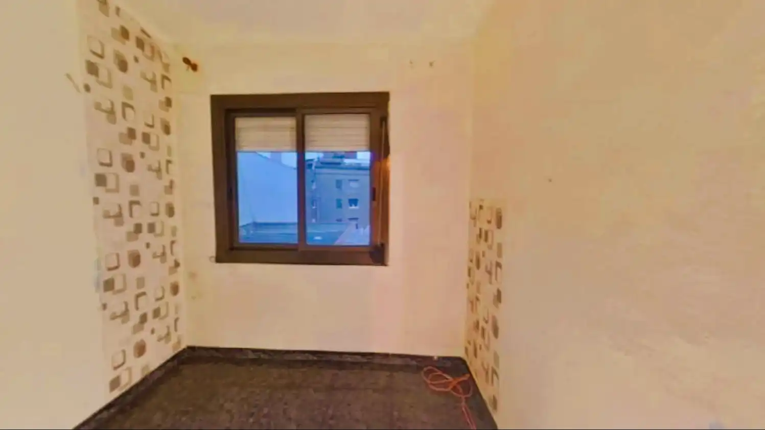 Dormitori de Apartament en venda en Badalona