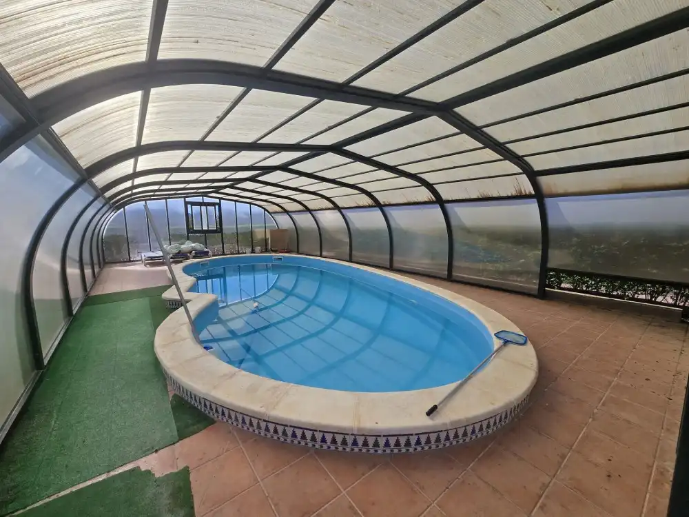 Schwimmbecken von Haus oder Chalet zum Verkauf in Sax mit Möbliert