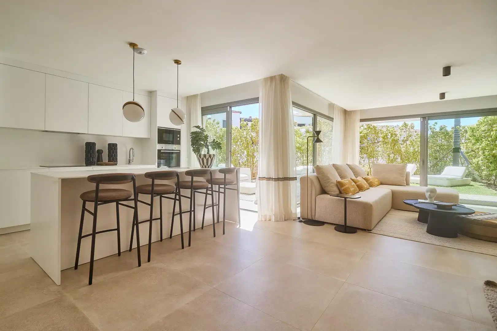 Casa adosada en venta en El Faro de Calaburra - Chaparral