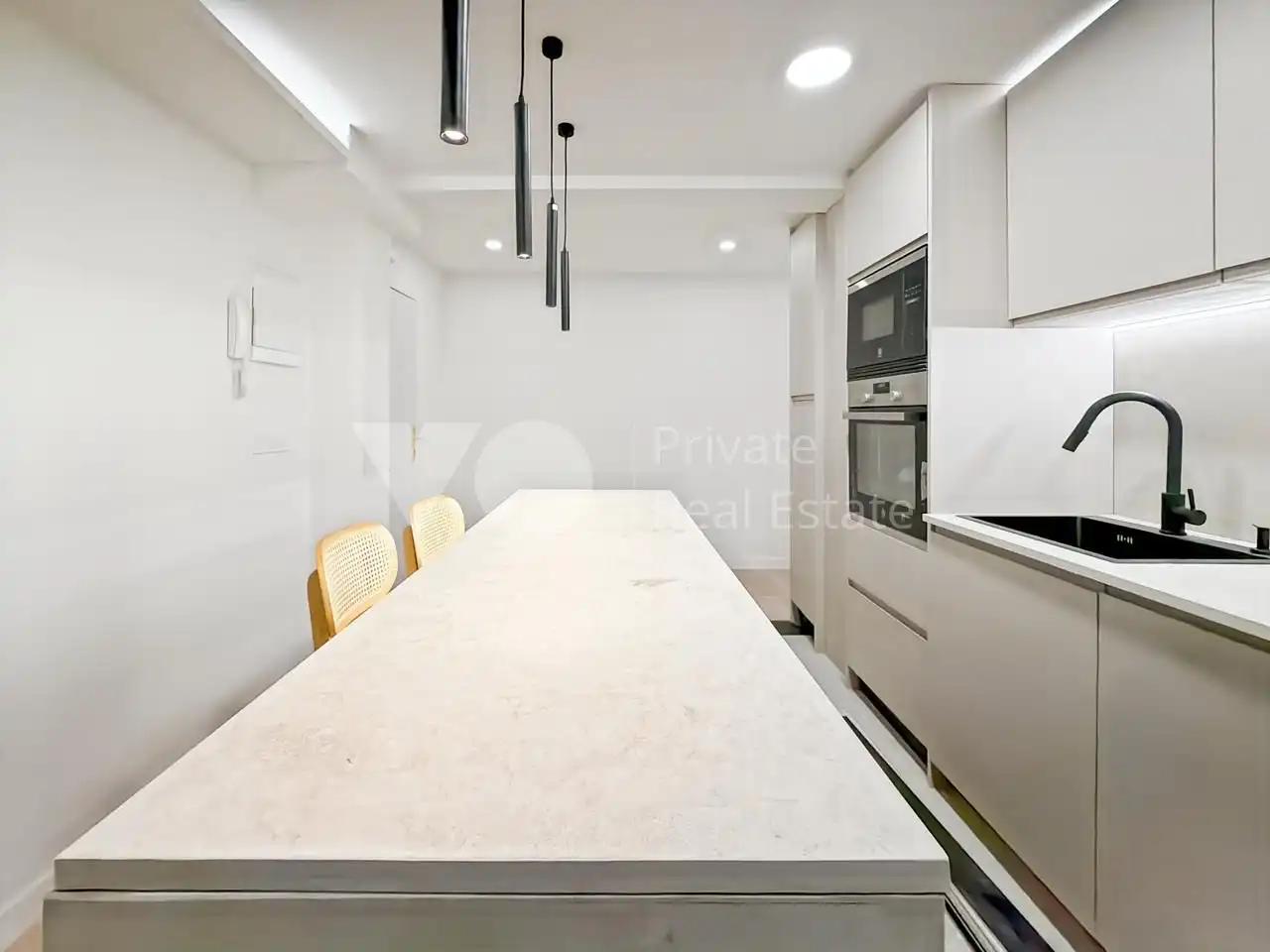 Kitchen of Flat for sale in Alcobendas  with Air Conditioner, Heating and Terrace