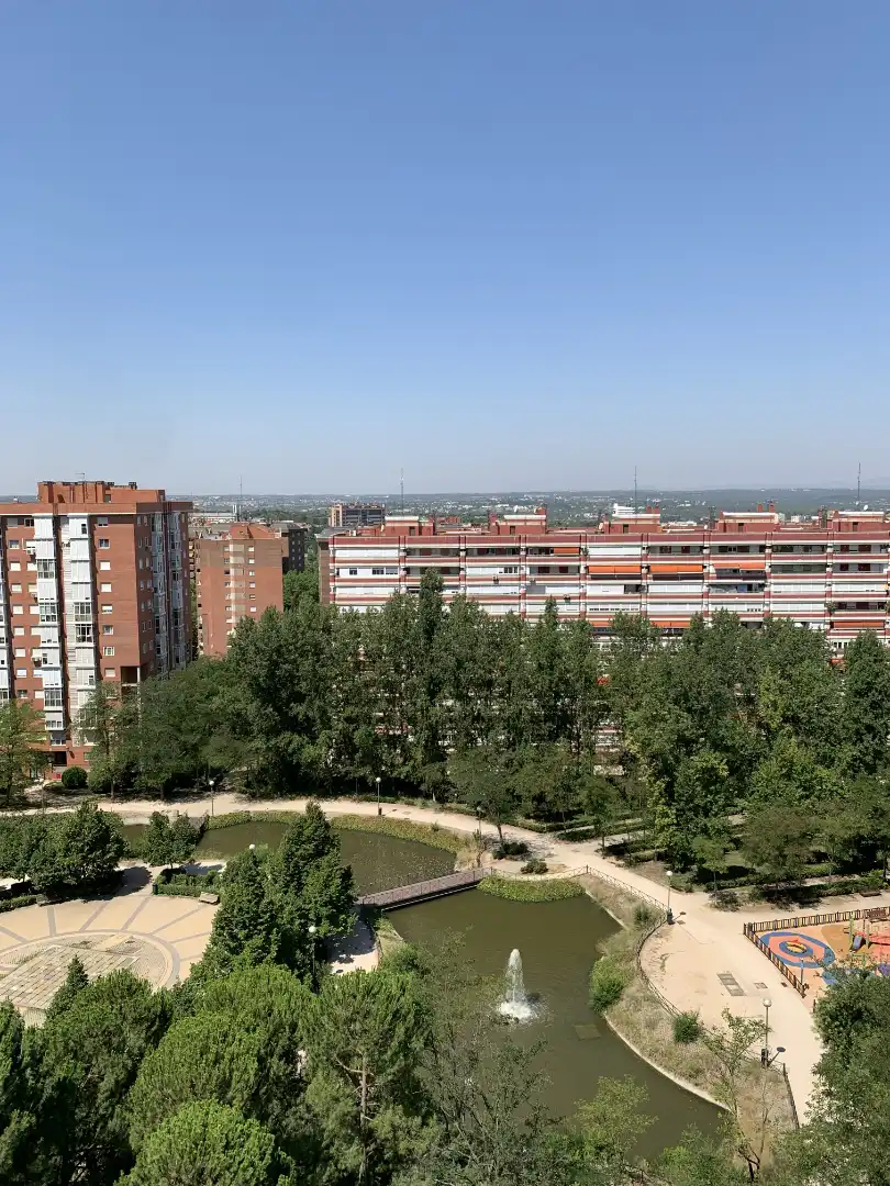Außenansicht von Wohnung zum Verkauf in Madrid mit Heizung, Parkett und Terrasse