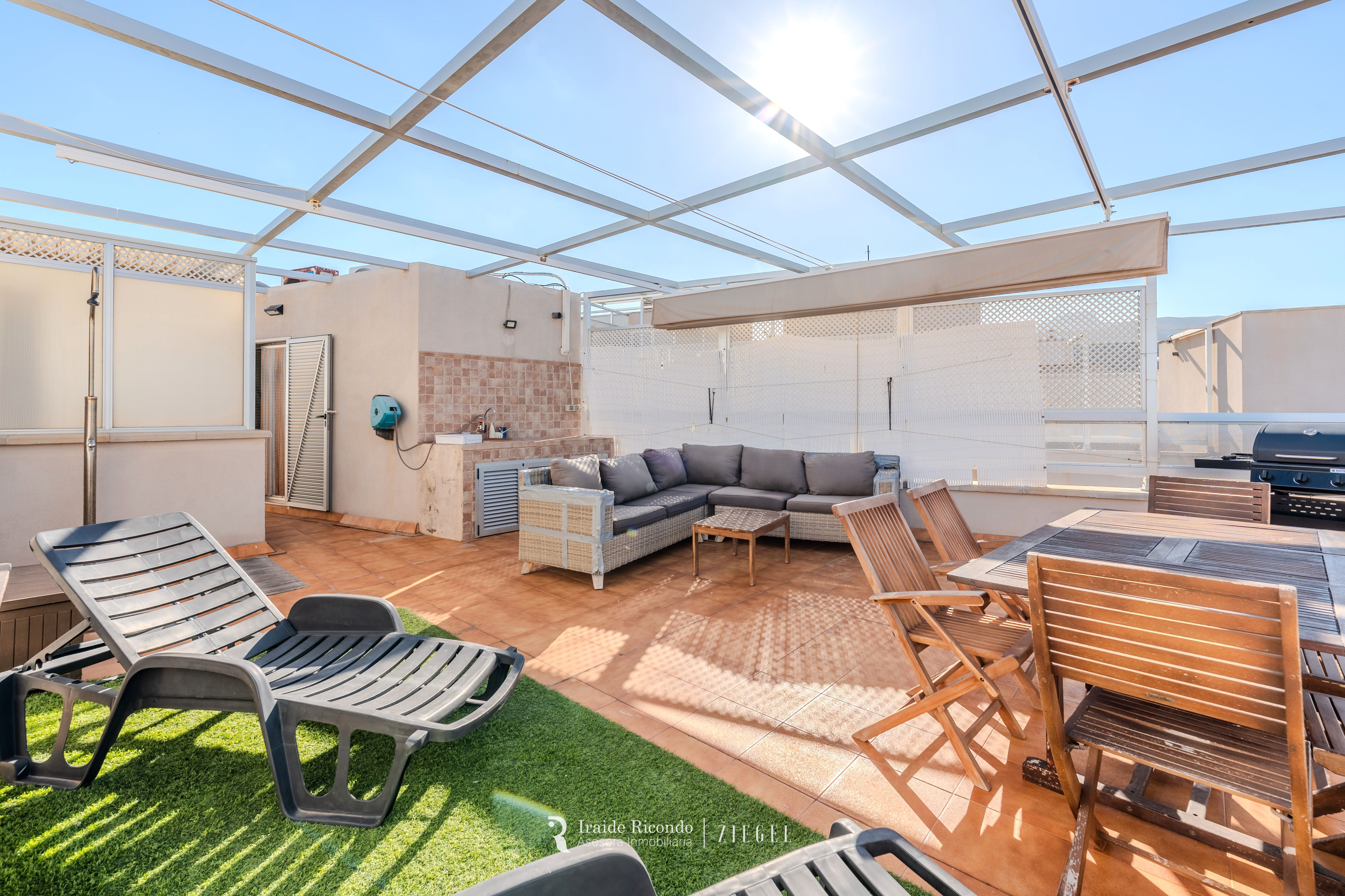 Terrassa de Àtic en venda en Gáldar amb Aire condicionat, Traster i Piscina