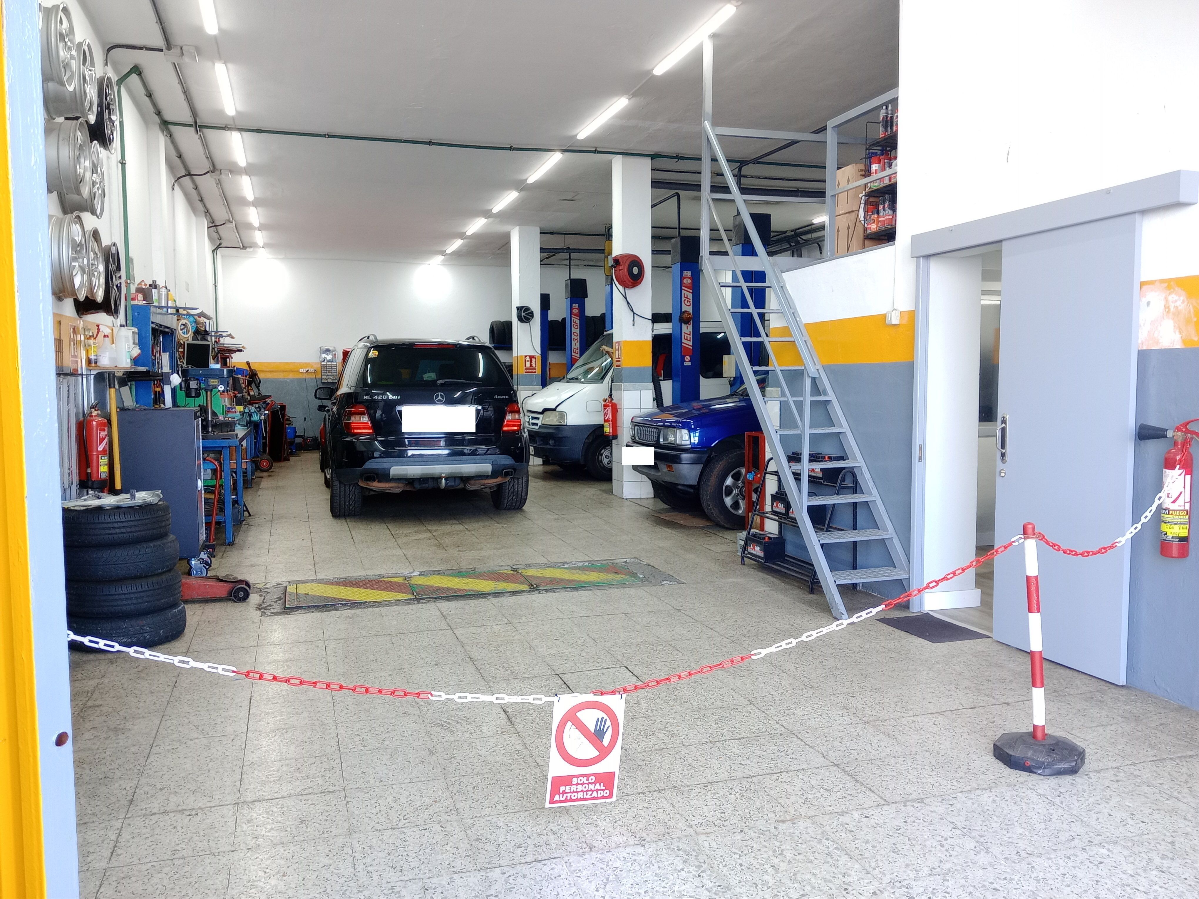 Aparcament de Nau industrial en venda en La Orotava