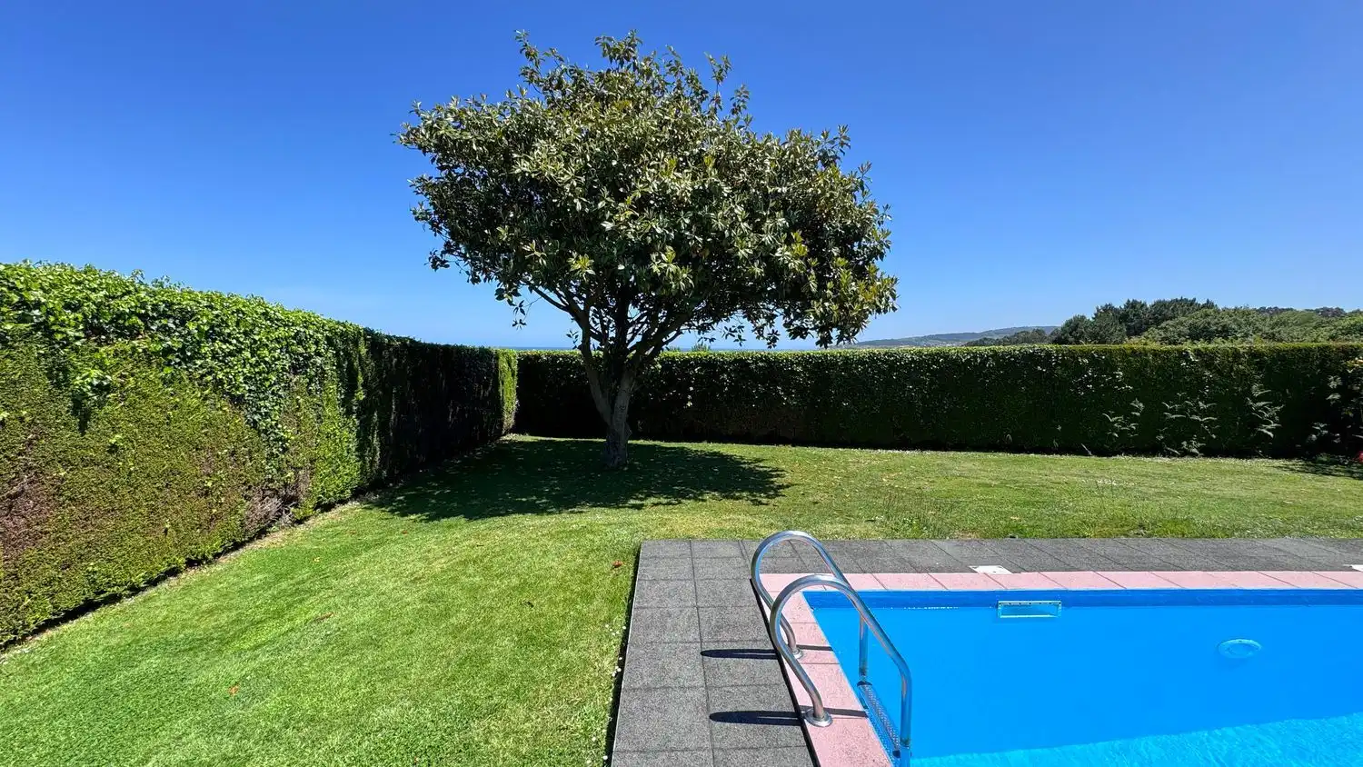 Swimming pool of Houses for sale in Carballo  with Heating, Private garden and Swimming Pool