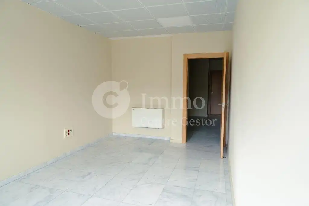 Büro zur Miete in Lleida mit Klimaanlage und Heizung