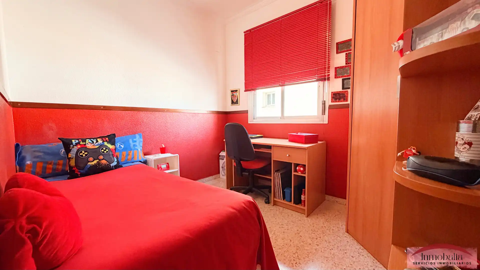 Habitación de Piso en venta en Sevilla con Aire acondicionado y Terraza