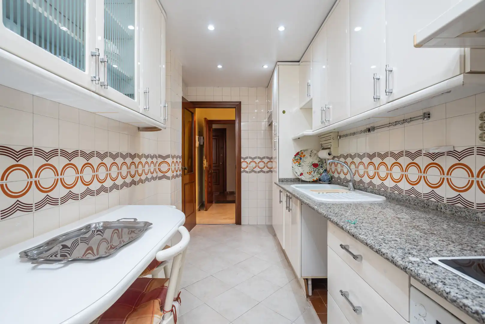 Kitchen of Flat for sale in Marbella  with Air Conditioner, Terrace and Community pool