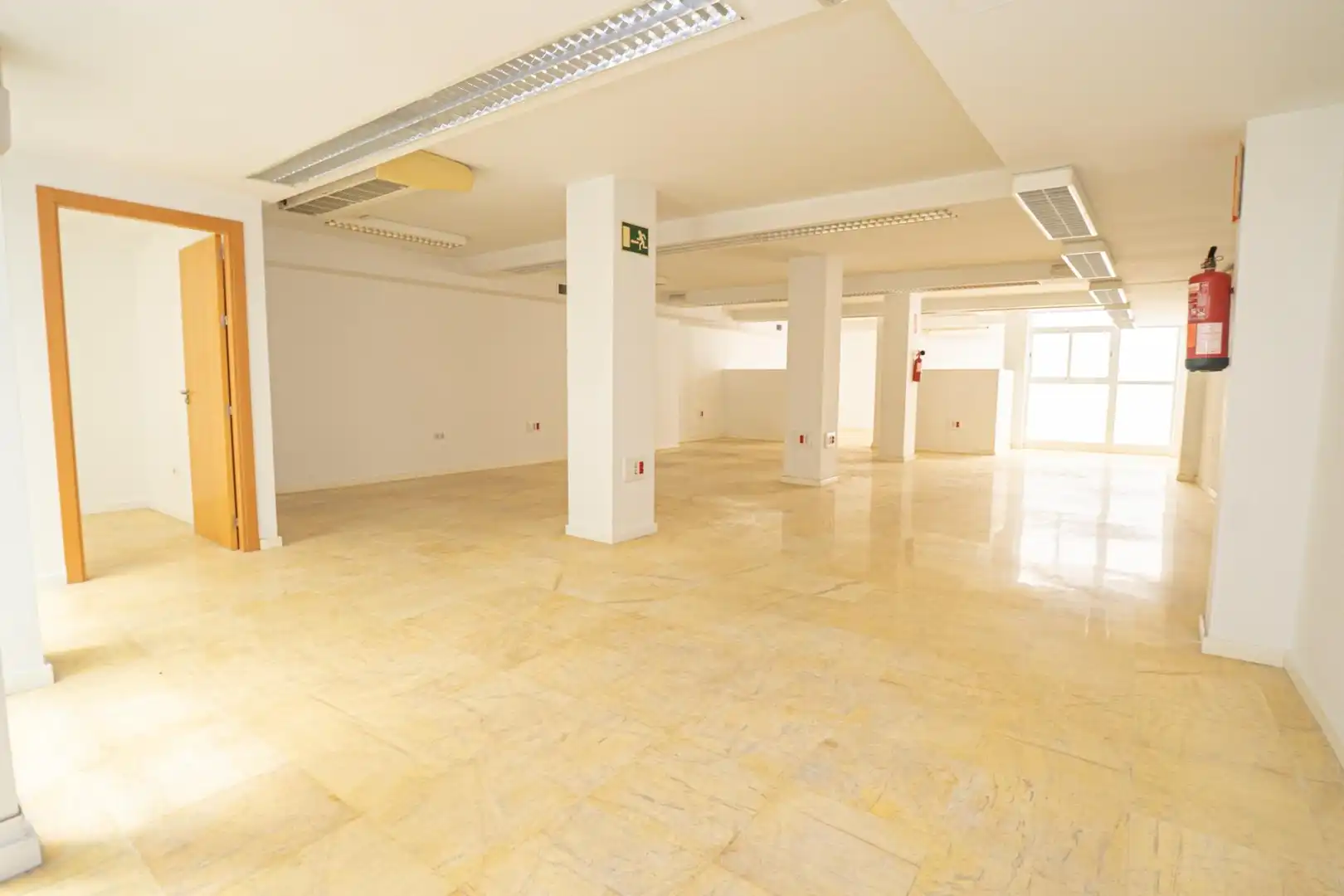 Local en venta en  Almería Capital