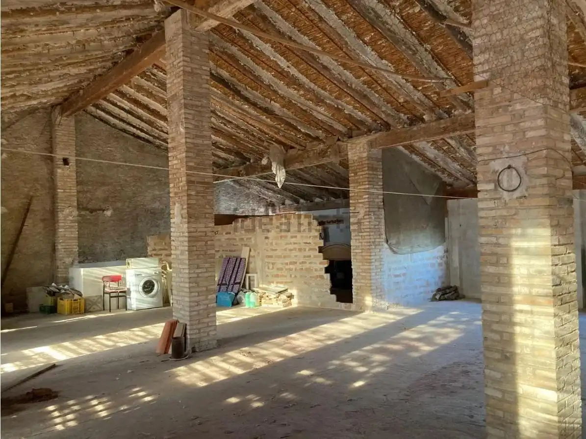 Dachboden zum Verkauf in Antella mit Terrasse und Abstellraum