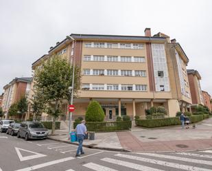 Vista exterior de Pis en venda en Oviedo 