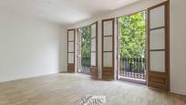 Bedroom of Flat for sale in  Barcelona Capital  with Air Conditioner and Balcony