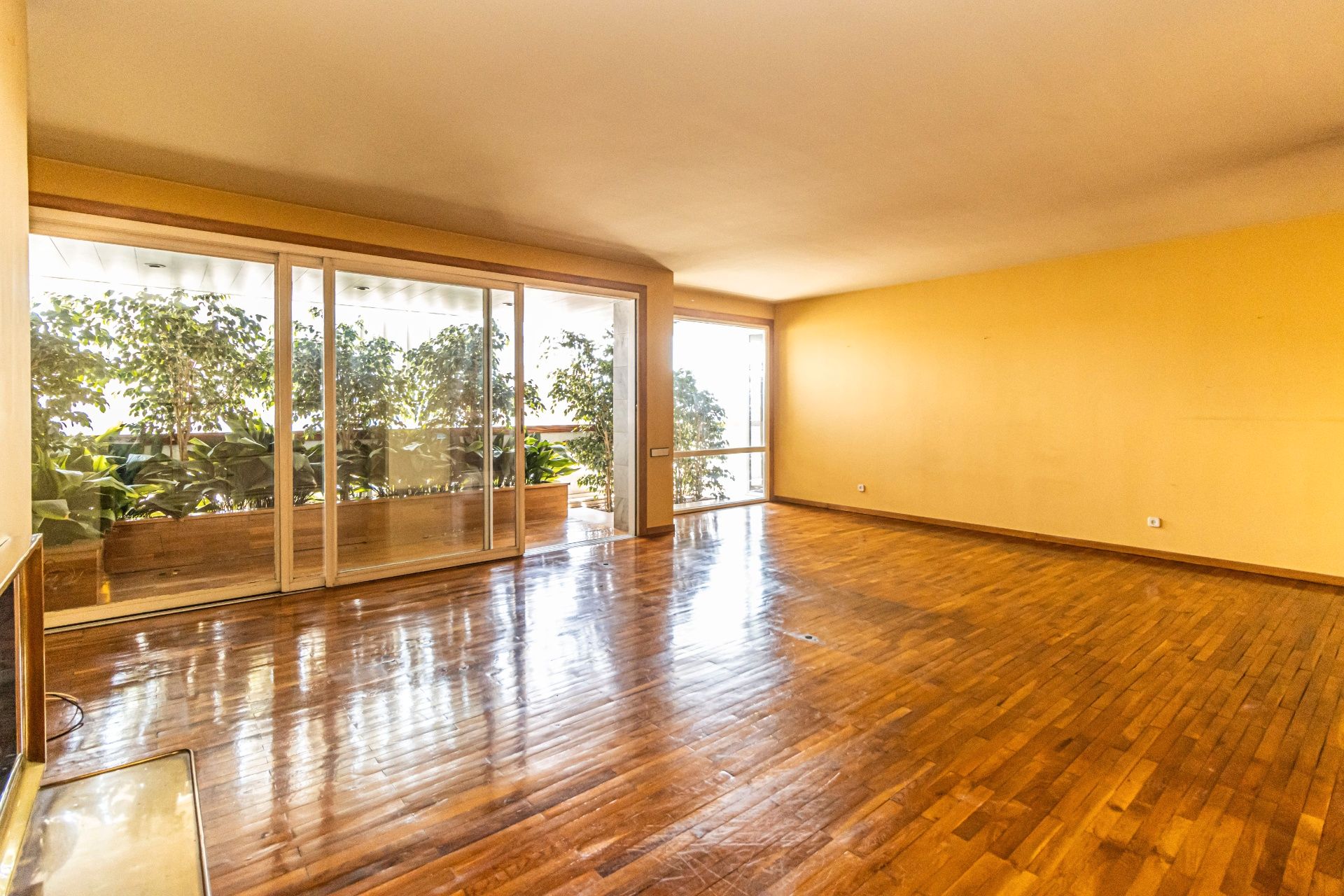 Living room of Flat for sale in  Barcelona Capital  with Air Conditioner, Heating and Private garden