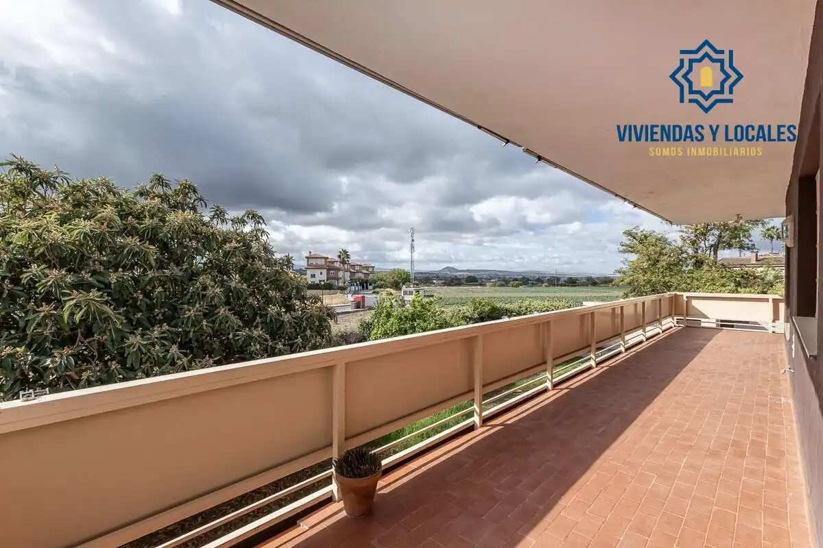 Casa con terrazza in vendita a Avenida HUETOR VEGA, imagen 5