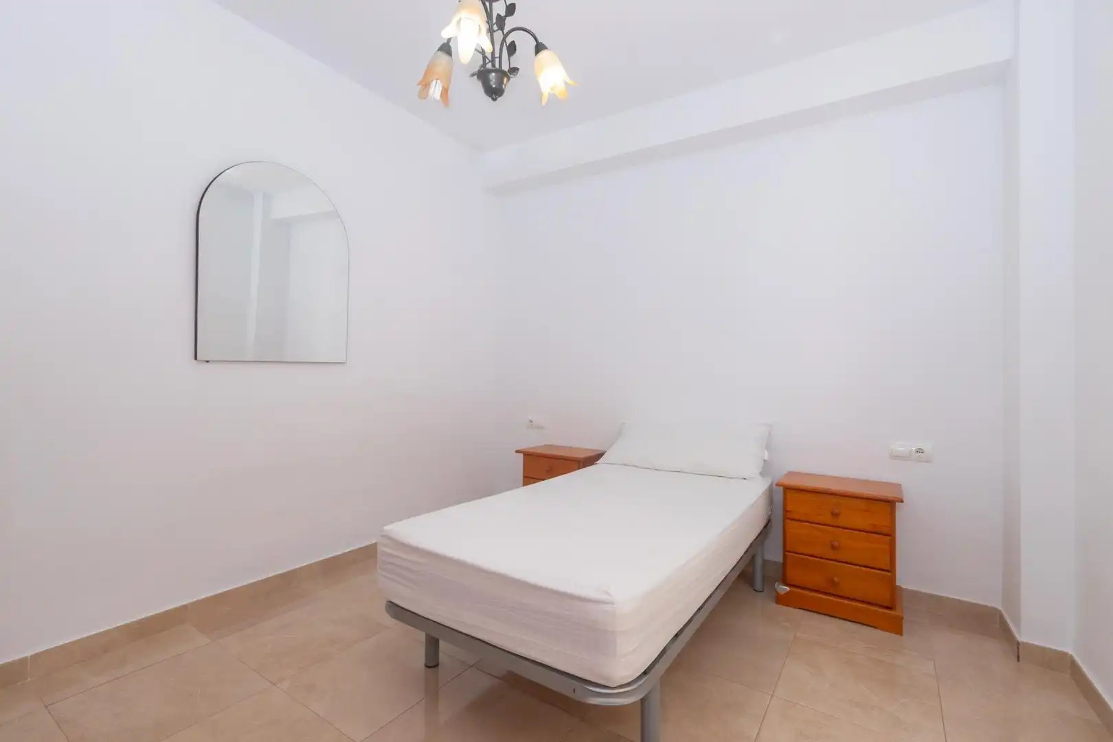 Piso en venta en AYALA, Parque Ayala - Jardín de la Abadía - Huelín