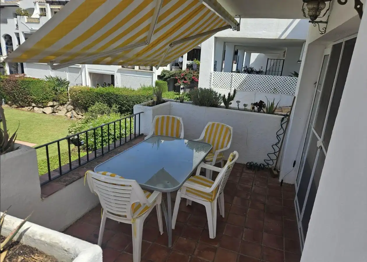 Terrassa de Apartament en venda en Estepona amb Aire condicionat, Jardí privat i Terrassa