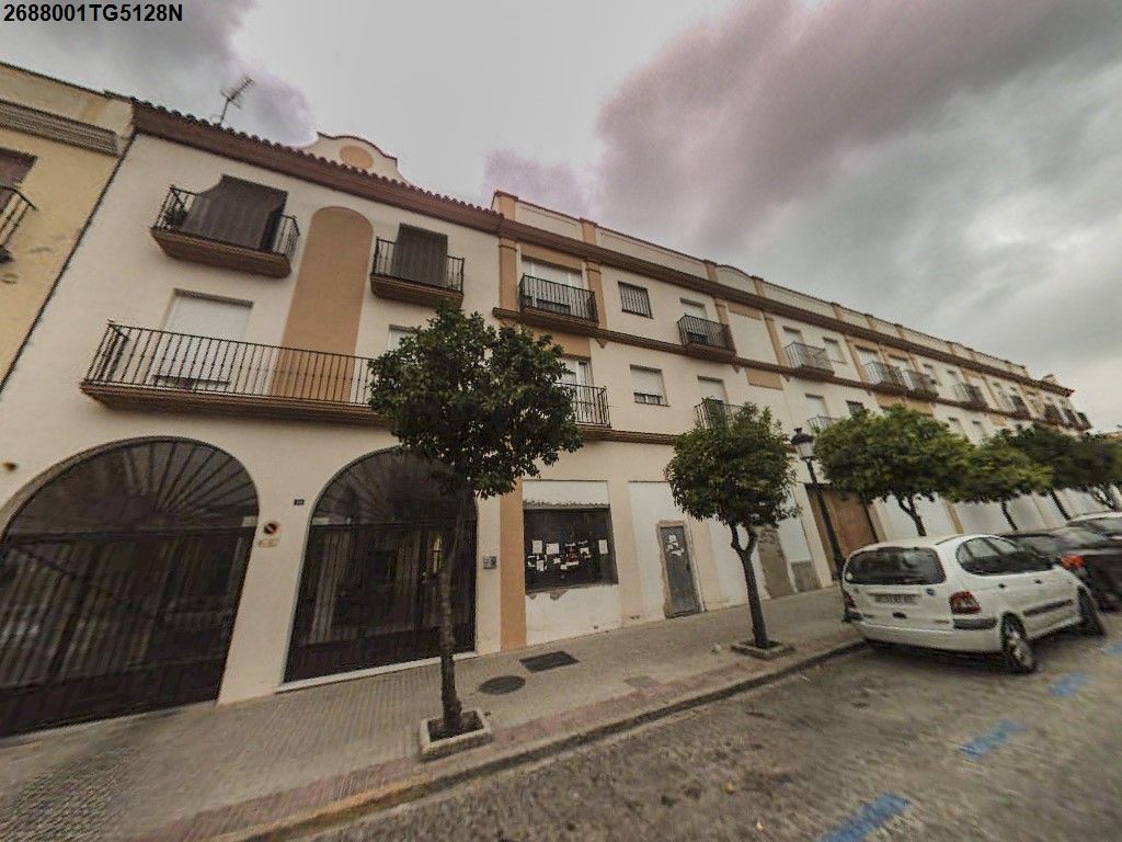 Vista exterior de Local en venta en Utrera