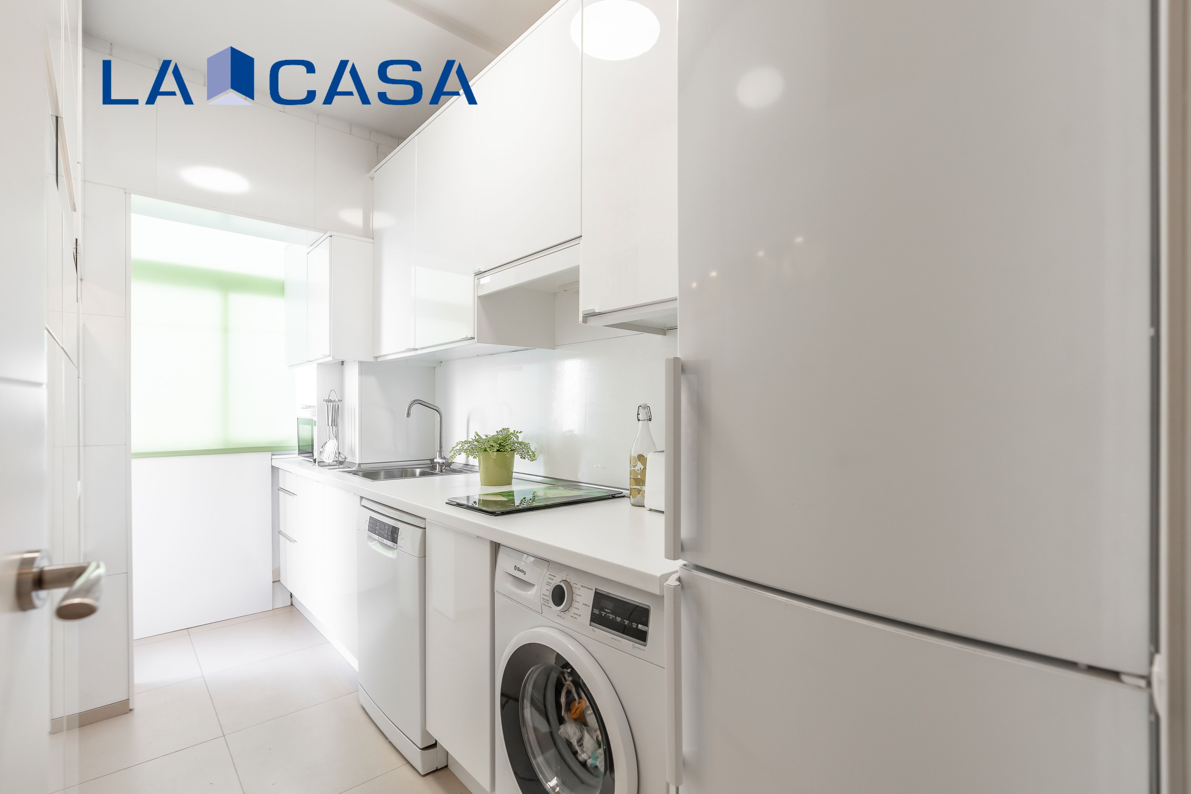 Cuina de Pis en venda en  Madrid Capital amb Calefacció i Balcó