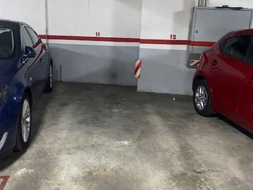 Single parking space to rent in Passatge Rodoreda