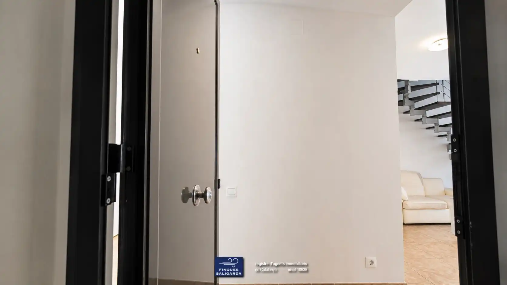 Maisonette zum Verkauf in Santa Eulàlia de Ronçana mit Klimaanlage, Heizung und Terrasse