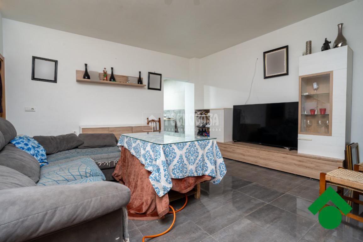 Living room of Single-family semi-detached for sale in Atarfe