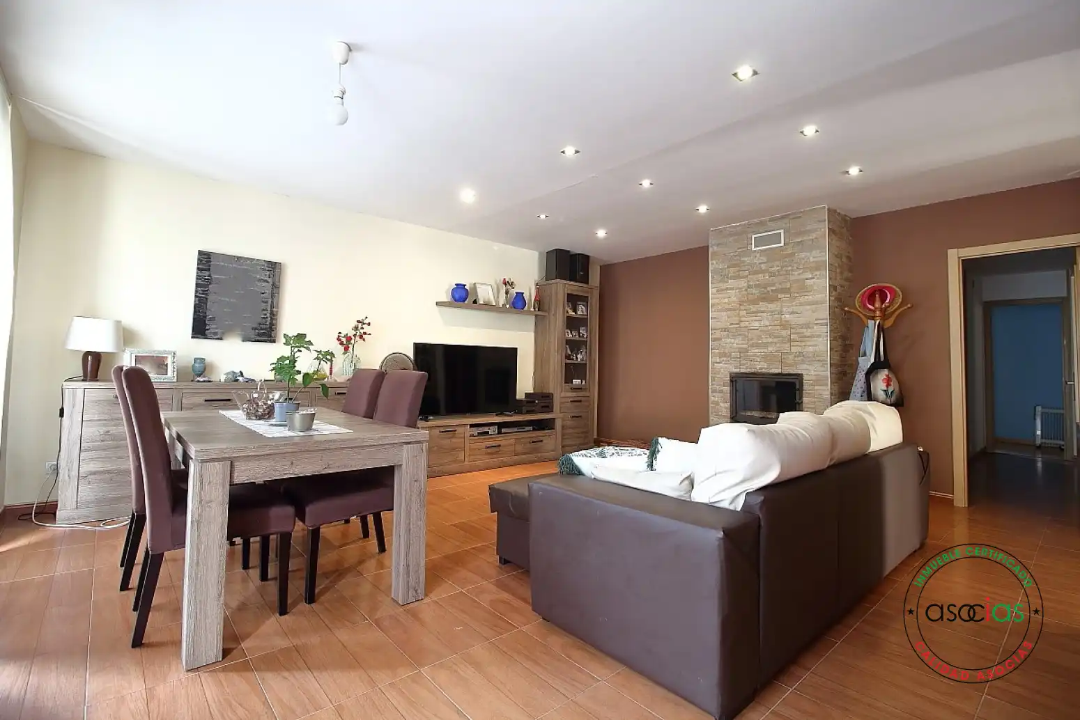 Sala d'estar de Casa adosada en venda en Mieres (Asturias) amb Calefacció i Terrassa