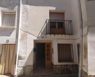 Exterior view of House or chalet for sale in Mediana de Aragón