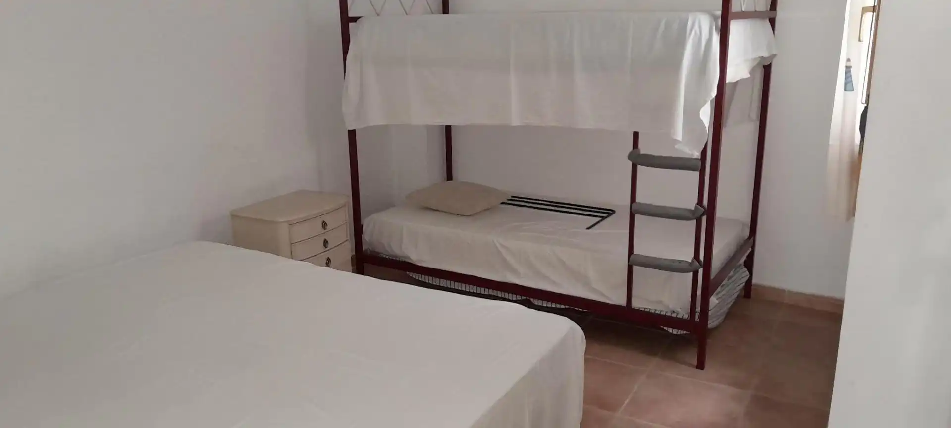 Dormitori de Casa o xalet en venda en Yecla amb Jardí privat i Moblat