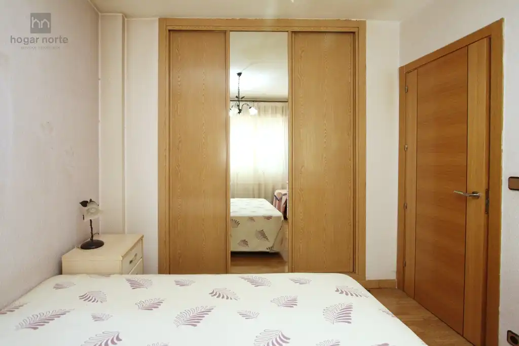 Bedroom of Flat for sale in Alcobendas  with Heating, Terrace and Community pool