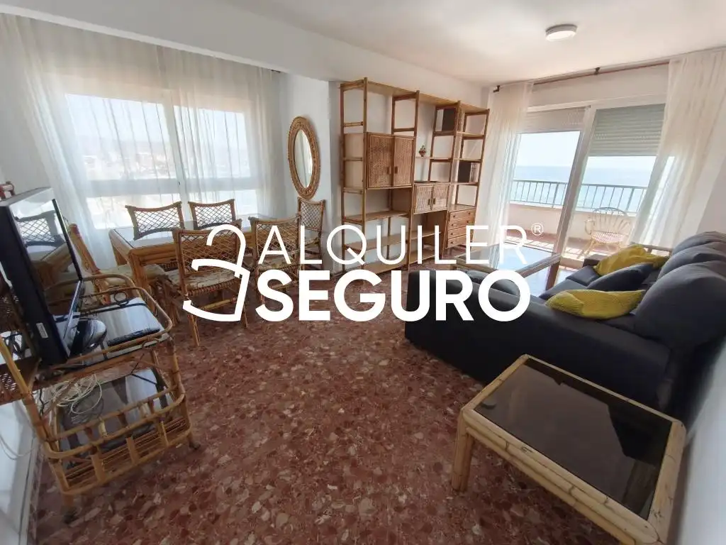 Sala de estar de Ático de alquiler en El Campello con Terraza y Amueblado