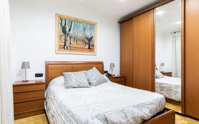 Bedroom of Flat for sale in Errenteria