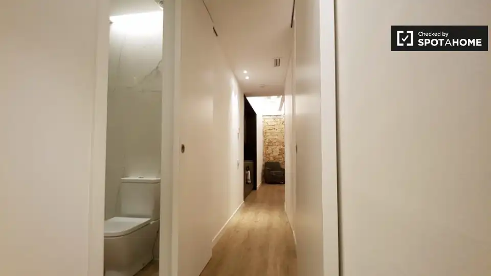 Appartamento con terrazza in affitto a Ciutat Vella, imagen 11