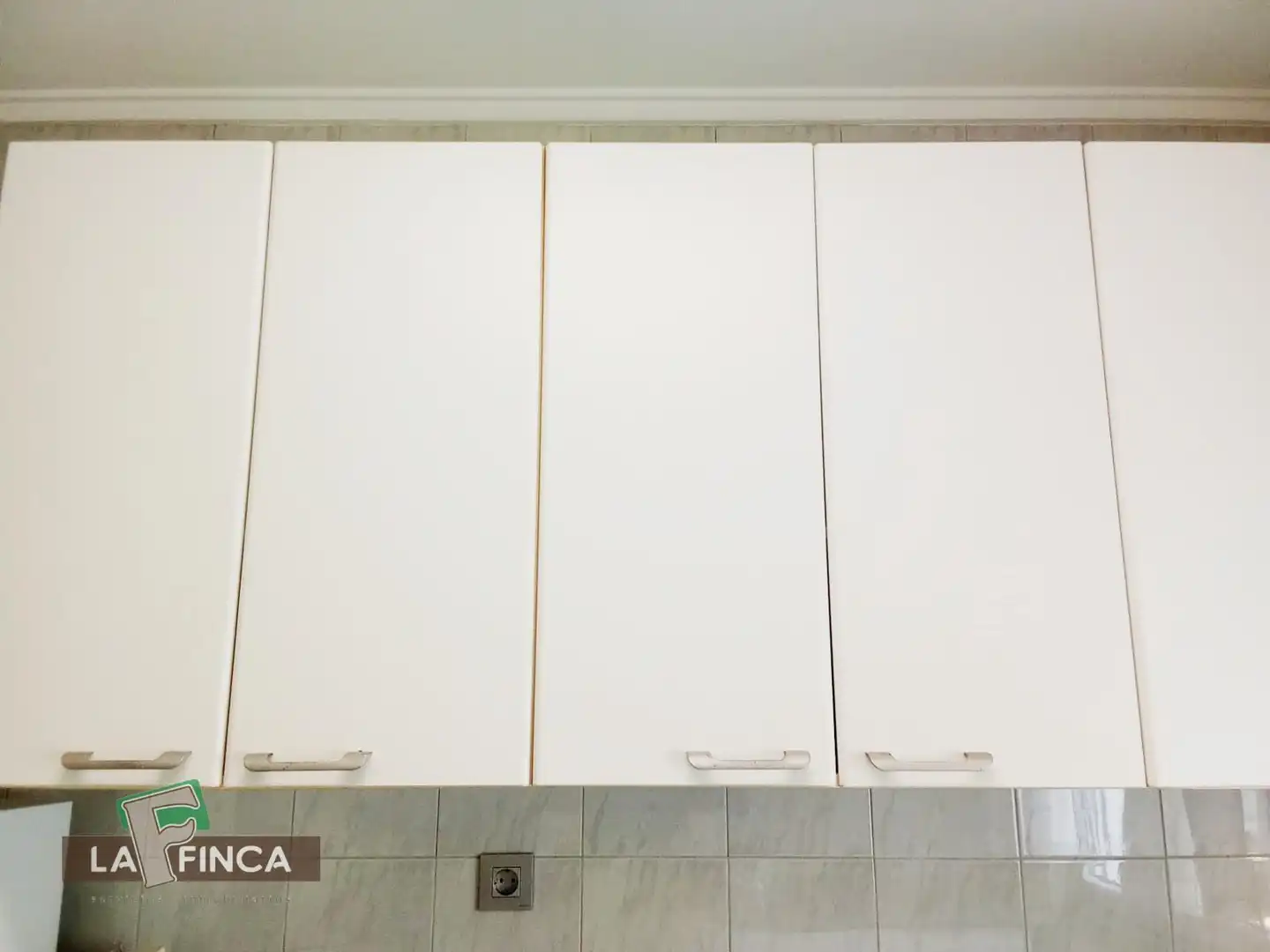 Cuina de Pis en venda en Gijón  amb Calefacció, Traster i Moblat